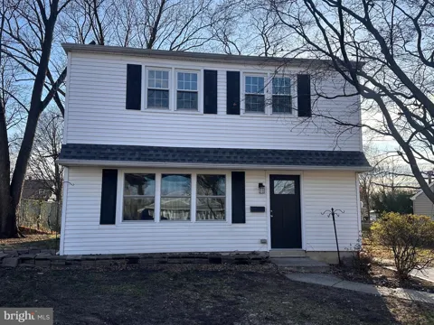 225 VELDE AVENUE