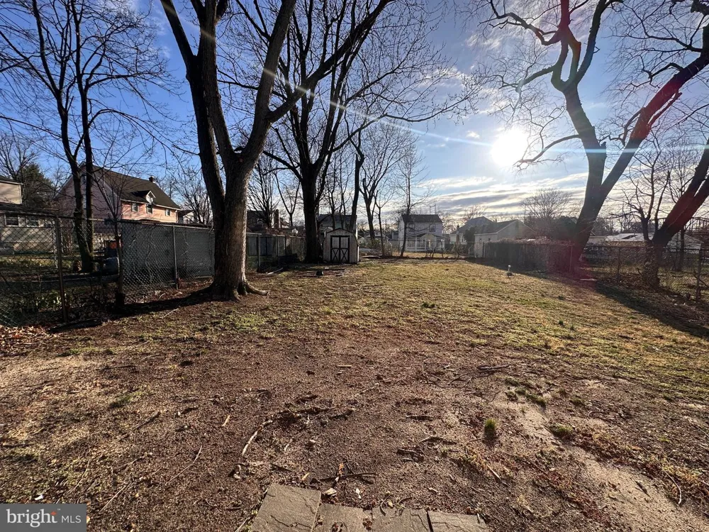 225 VELDE AVENUE Pennsauken, NJ 08110
