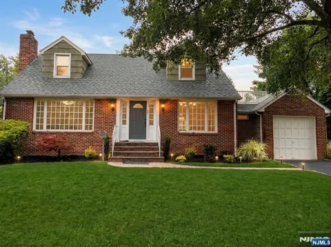 459 Bloomfield Avenue