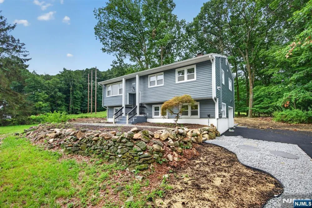 150 Mount Olive Road Mount Olive Township, NJ 07836