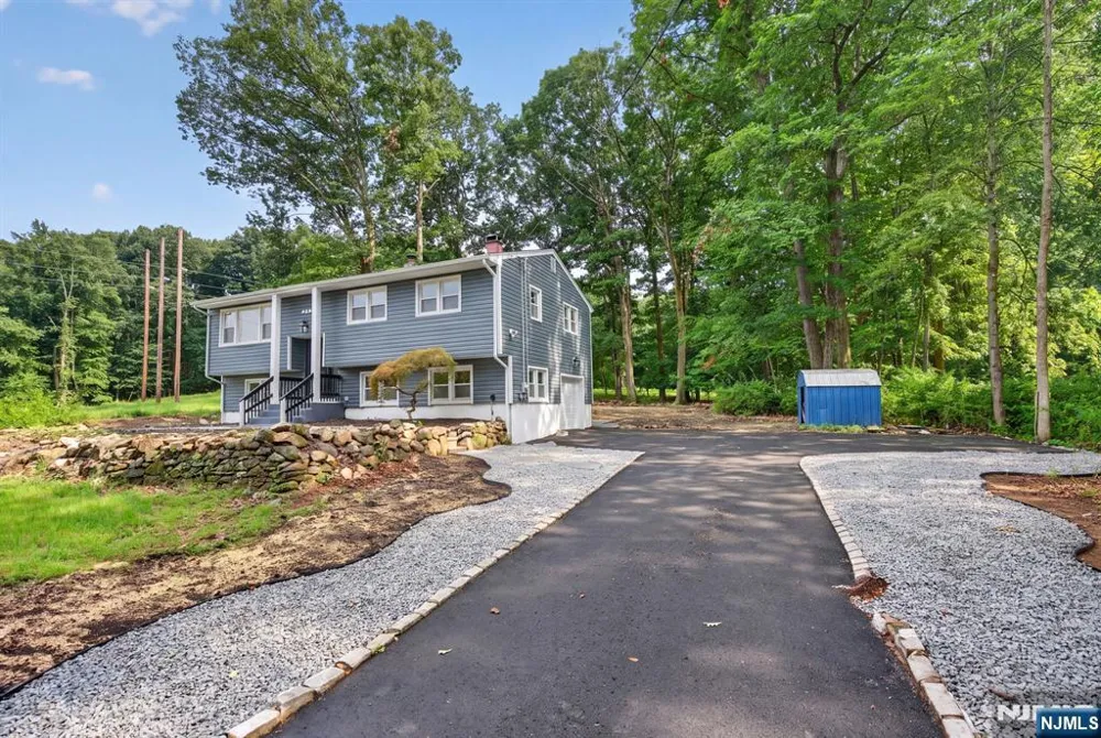 150 Mount Olive Road Mount Olive Township, NJ 07836