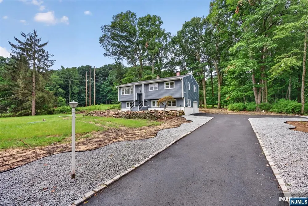 150 Mount Olive Road Mount Olive Township, NJ 07836