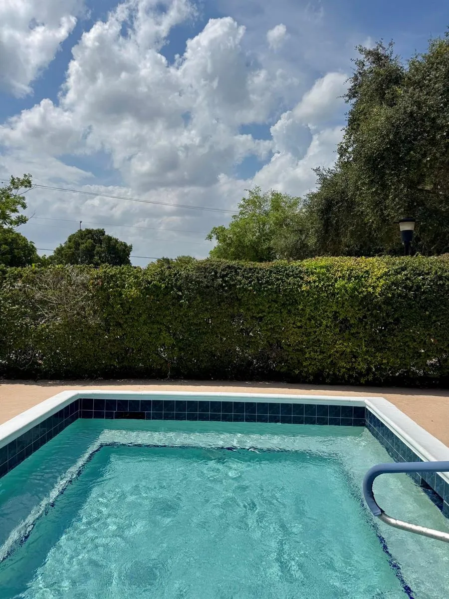 7770 NW 50TH STREET #209 Lauderhill, FL 33351