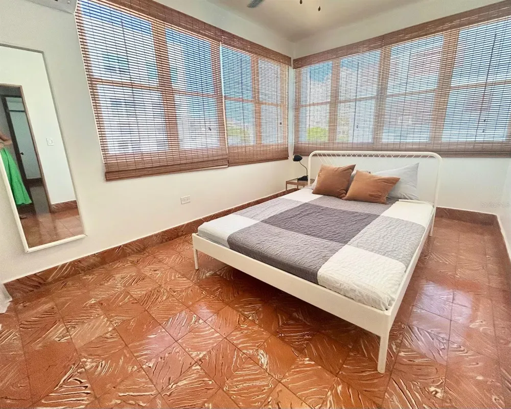 173 CALLE DEL PARQUE #B12 San Juan, PR 00911