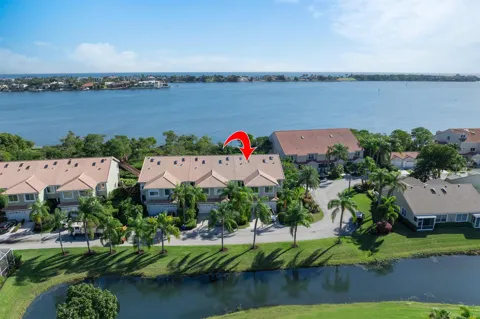 88 Lakeshore Drive
