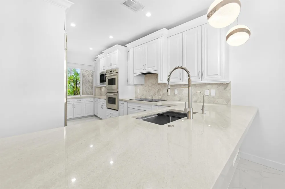 88 Lakeshore Drive Hypoluxo, FL 33462