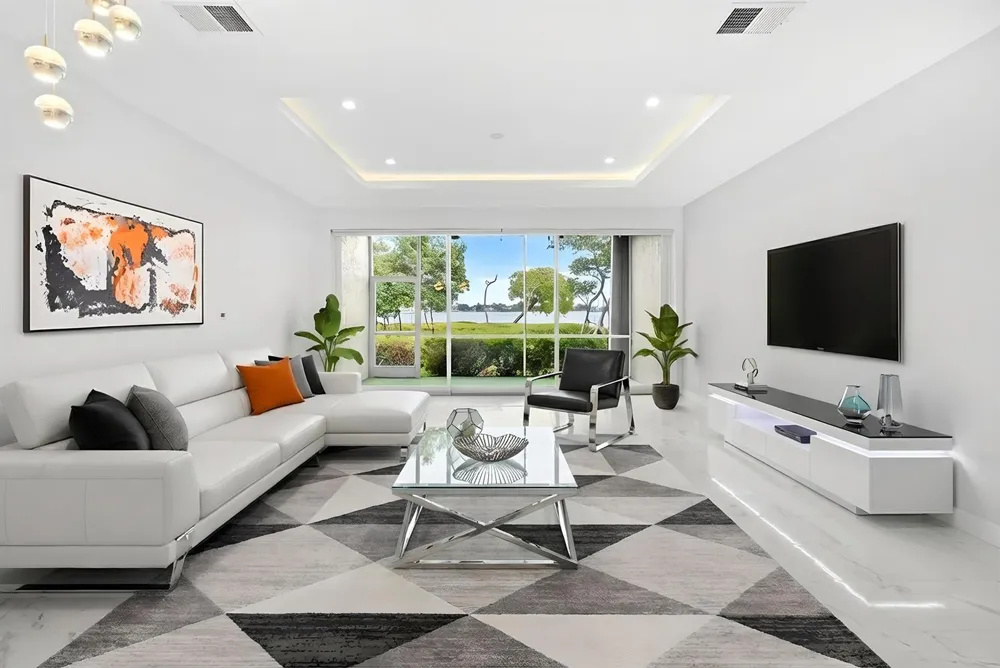88 Lakeshore Drive Hypoluxo, FL 33462