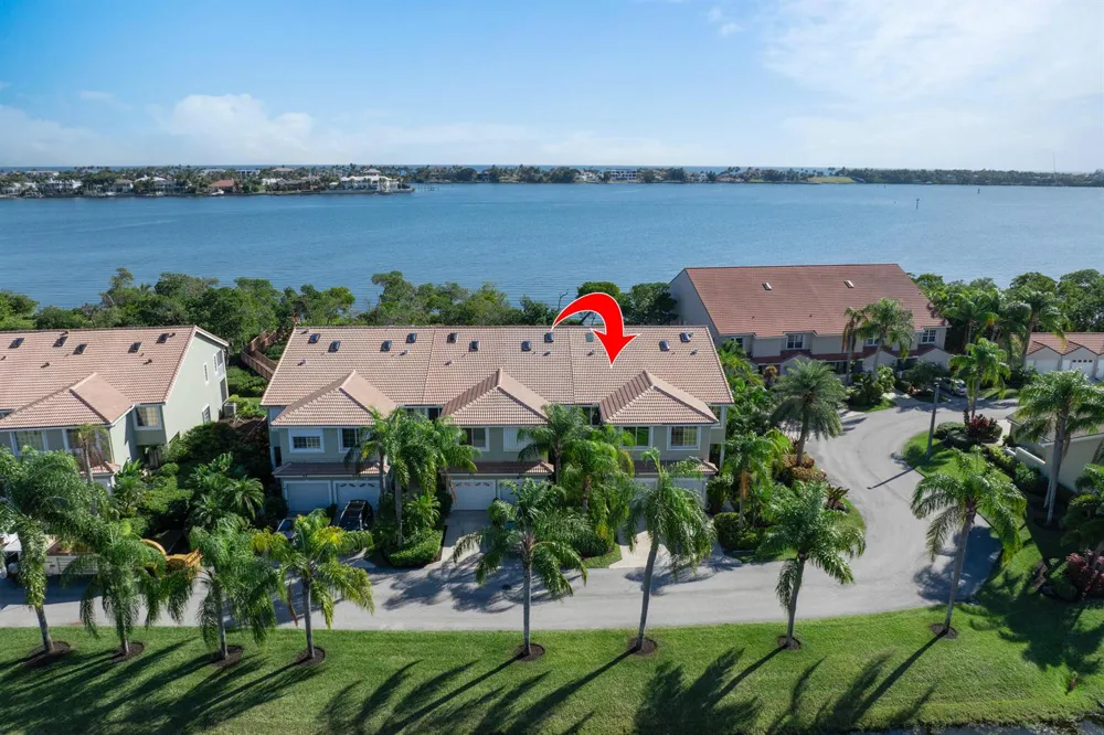 88 Lakeshore Drive Hypoluxo, FL 33462