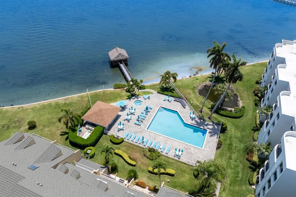 88 Lakeshore Drive Hypoluxo, FL 33462