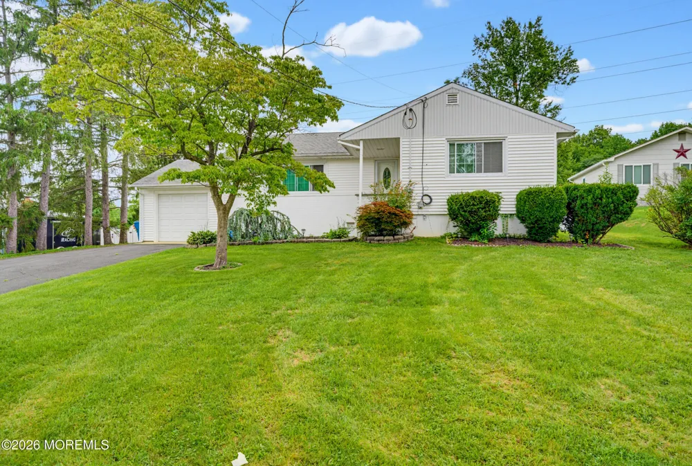 125 Higgins Road Matawan, NJ 07747