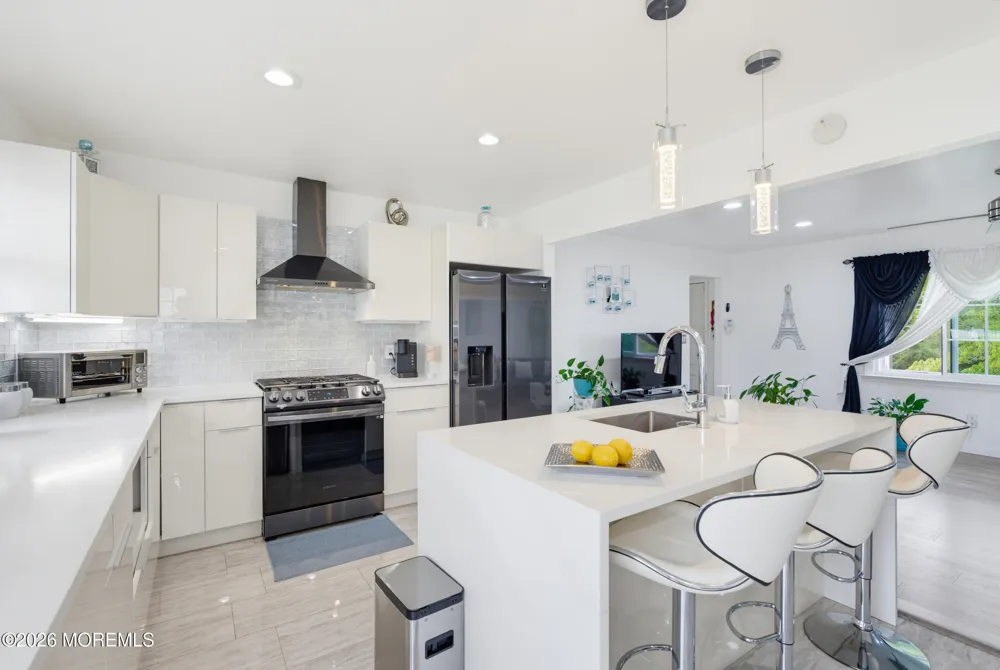 125 Higgins Road Matawan, NJ 07747