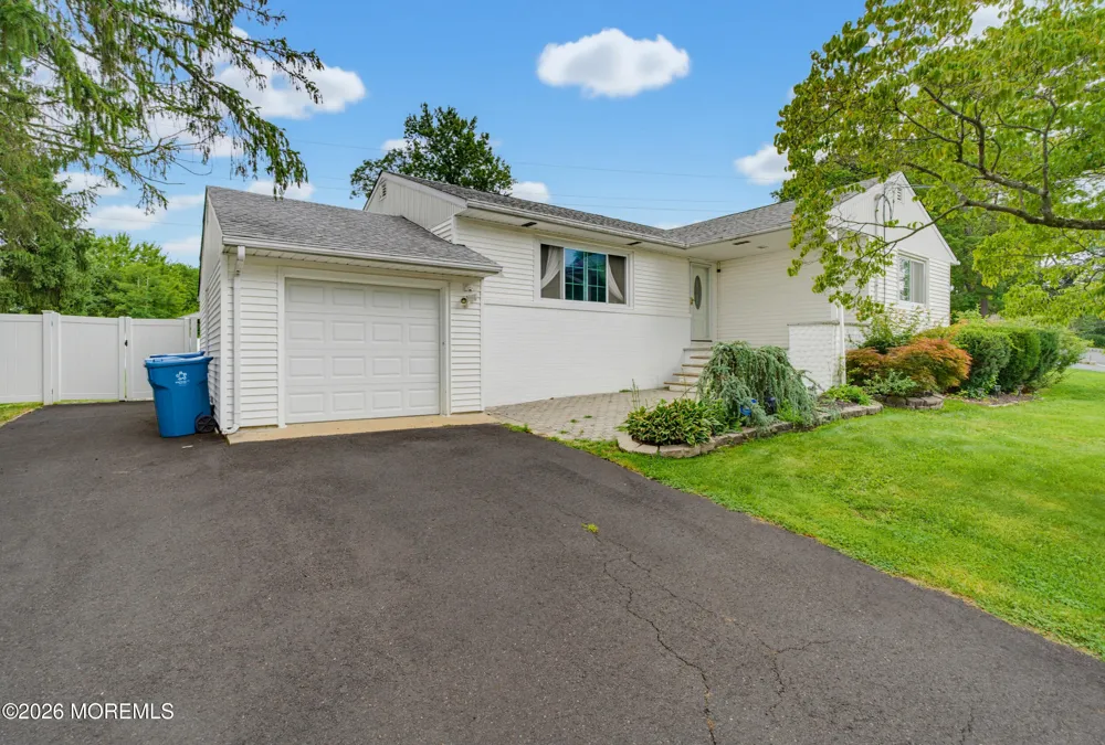 125 Higgins Road Matawan, NJ 07747