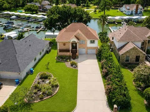 12498 Lake Vista Drive