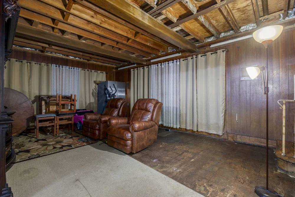 14425 Woodmont Avenue Detroit, MI 48227
