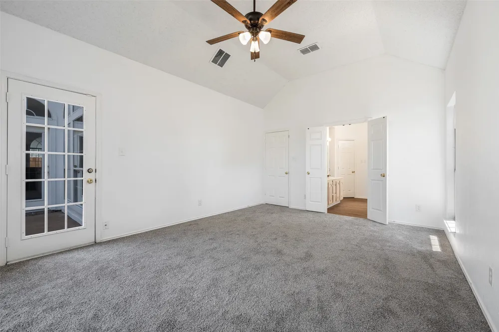 7122 Don Gomez Lane Garland, TX 75043