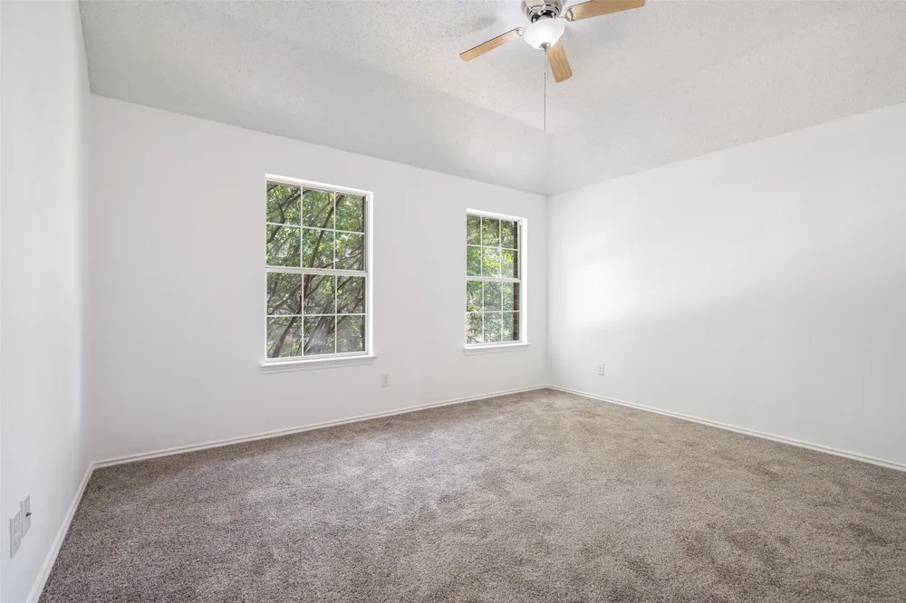 7122 Don Gomez Lane Garland, TX 75043