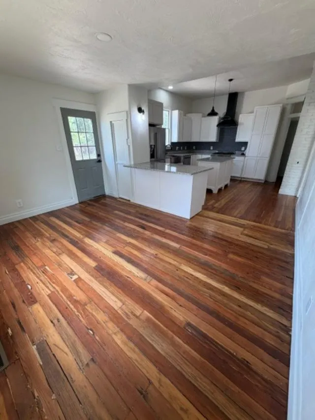 424 Hinckley Street Holdenville, OK 74848