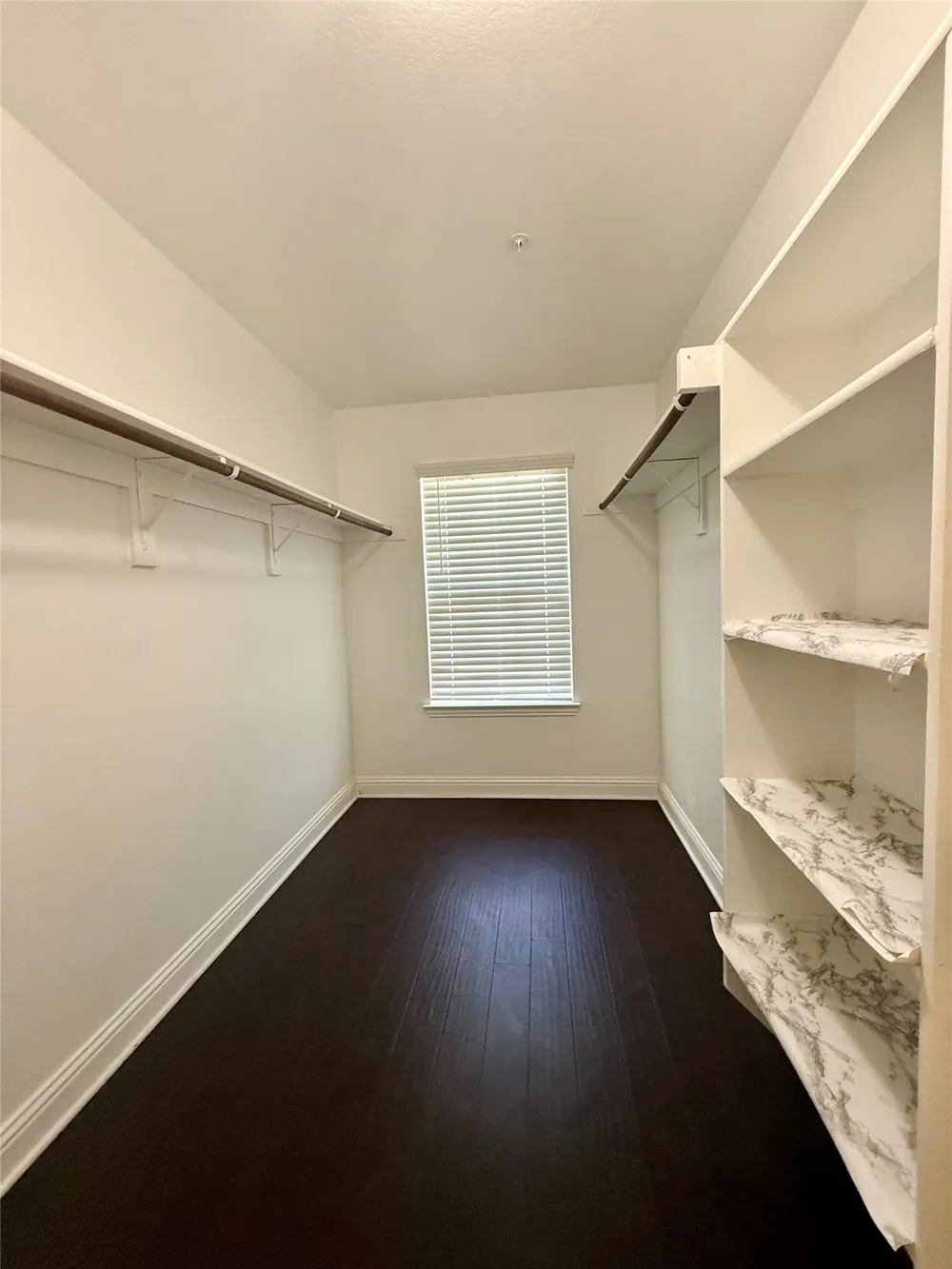 2617 Jackson Drive Lewisville, TX 75067