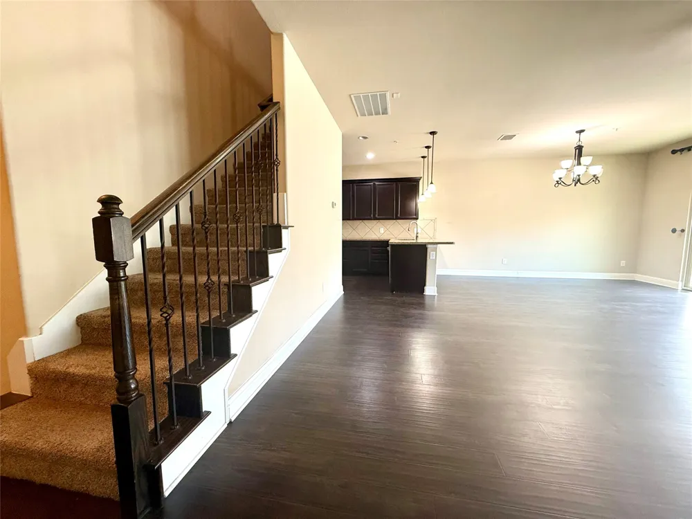 2617 Jackson Drive Lewisville, TX 75067