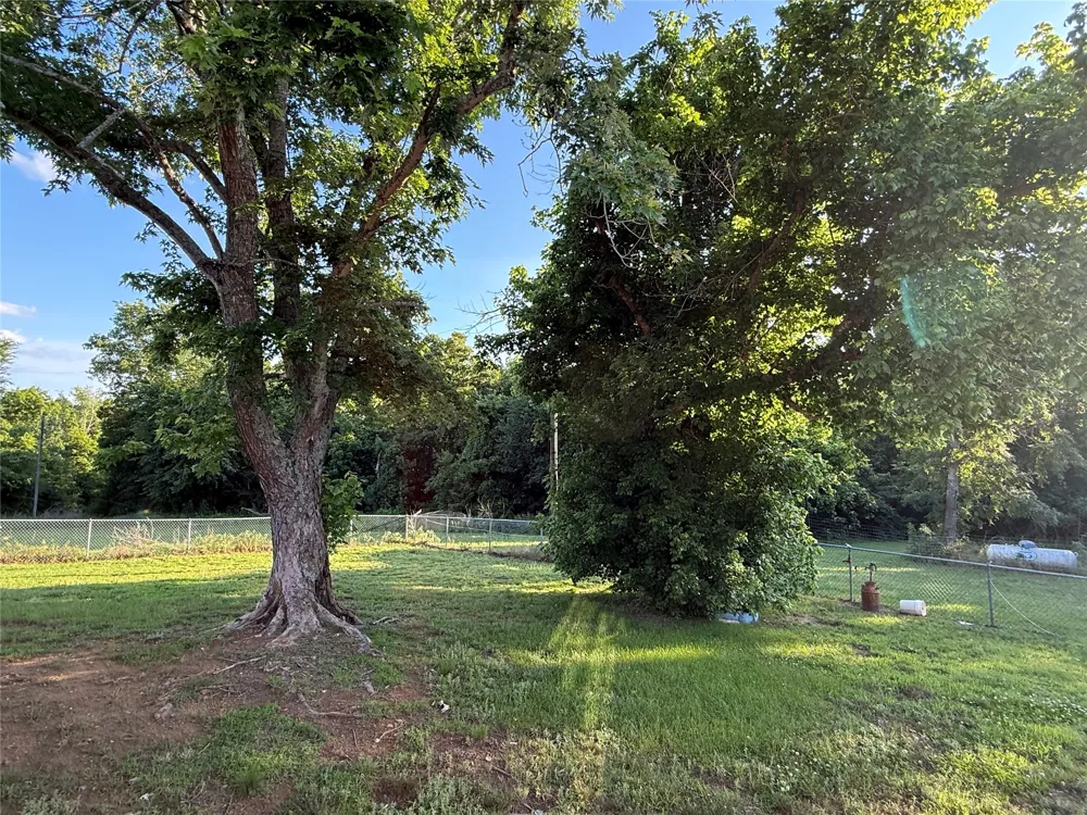 19559 County Road 1533 Loop Ada, OK 74820
