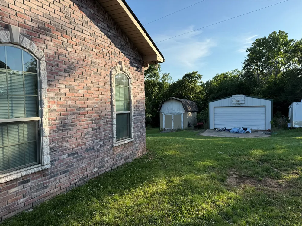 19559 County Road 1533 Loop Ada, OK 74820