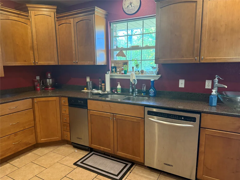 19559 County Road 1533 Loop Ada, OK 74820