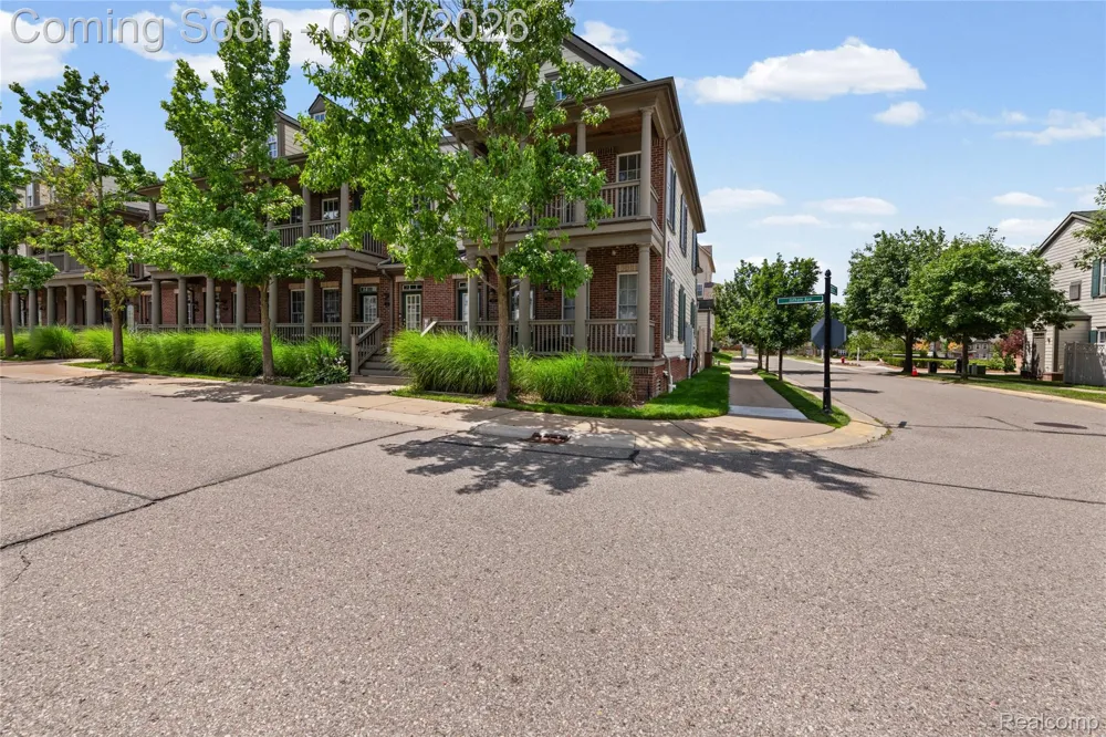 207 JOTHAM AVENUE Auburn Hills City, MI 48326