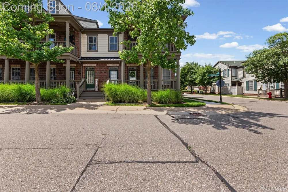 207 JOTHAM AVENUE Auburn Hills City, MI 48326