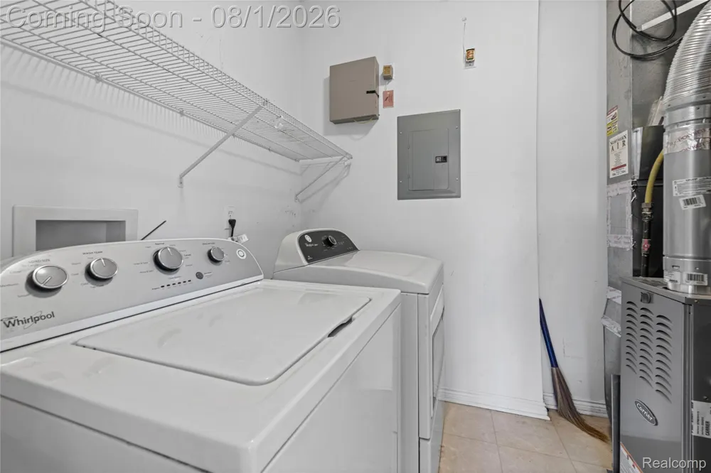 207 JOTHAM AVENUE Auburn Hills City, MI 48326