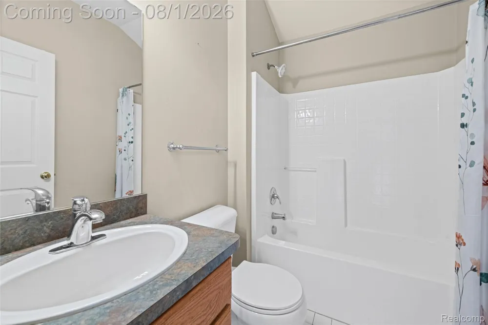 207 JOTHAM AVENUE Auburn Hills City, MI 48326
