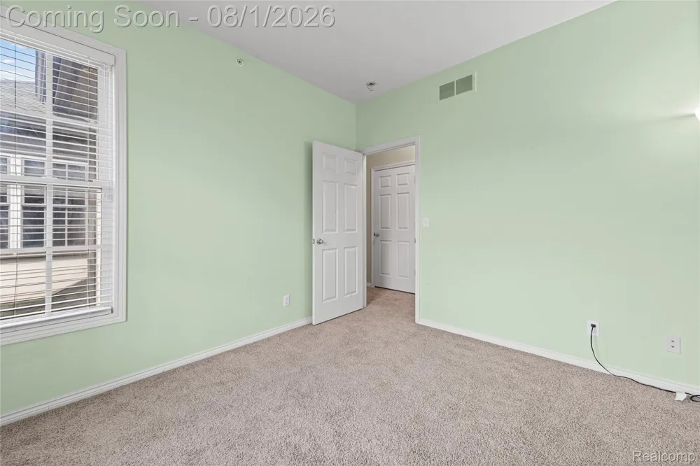 207 JOTHAM AVENUE Auburn Hills City, MI 48326