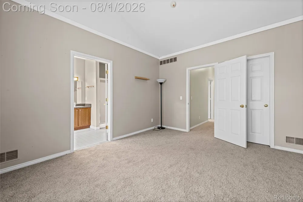 207 JOTHAM AVENUE Auburn Hills City, MI 48326