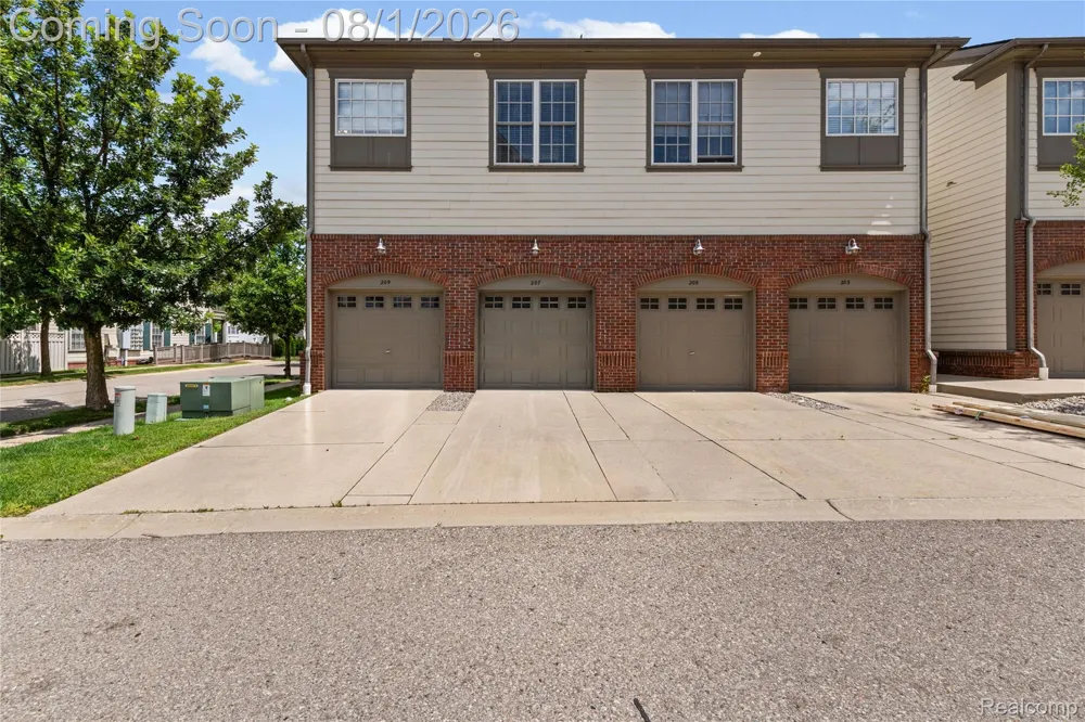 207 JOTHAM AVENUE Auburn Hills City, MI 48326