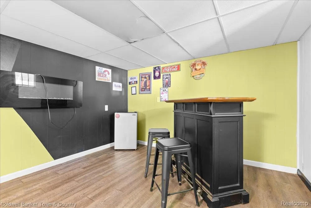 617 Irvington Avenue Lansing City, MI 48910