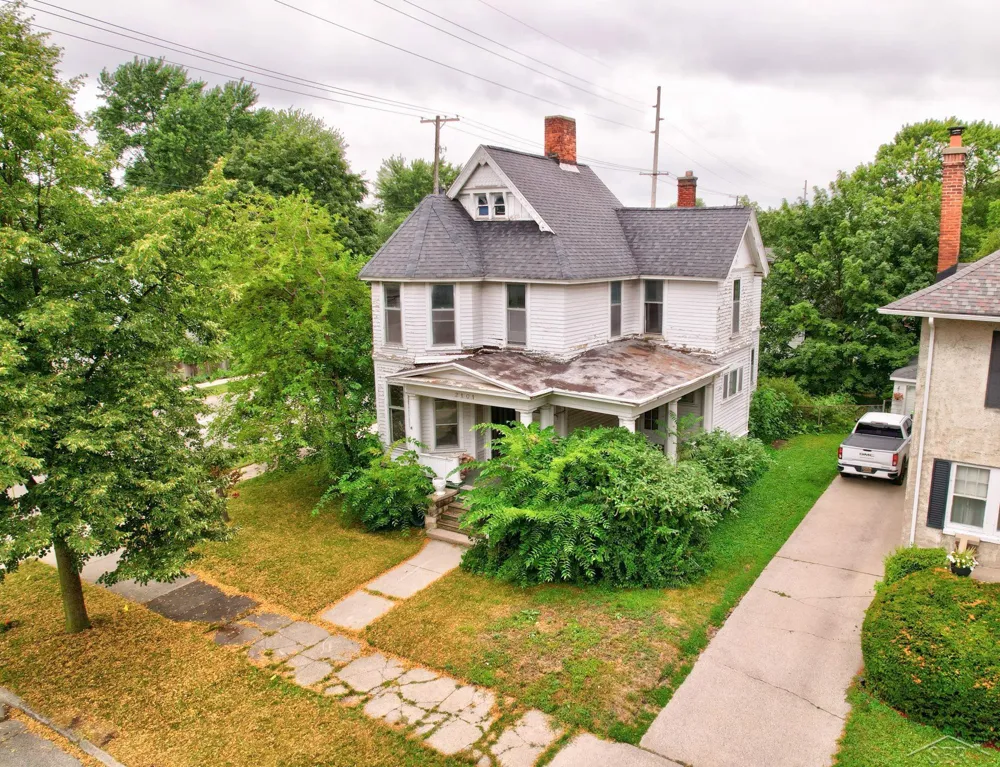 2101 5th Street Bay City City, MI 48708