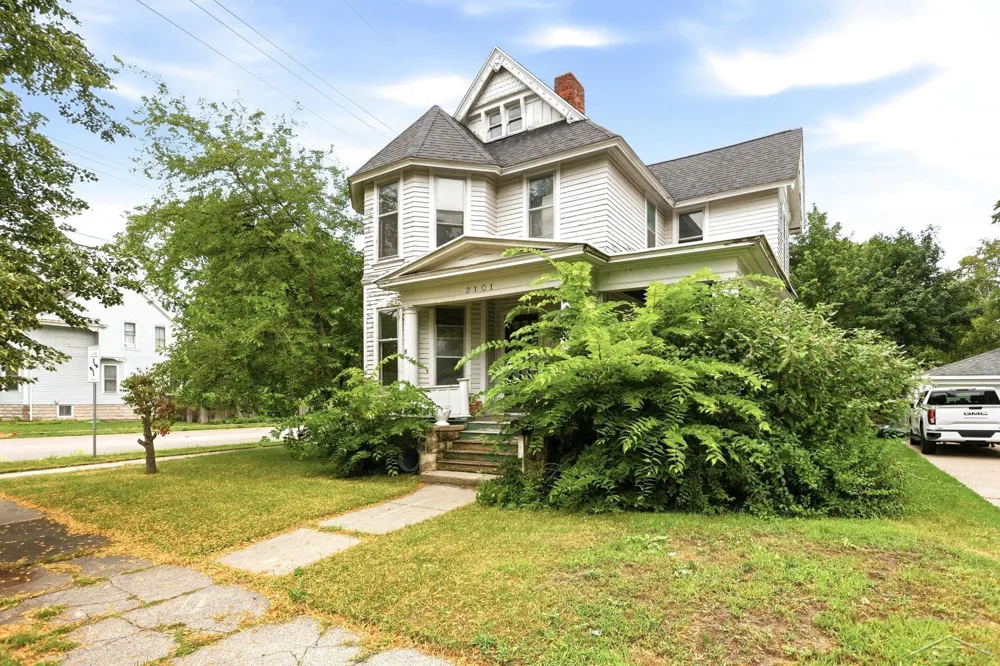 2101 5th Street Bay City City, MI 48708