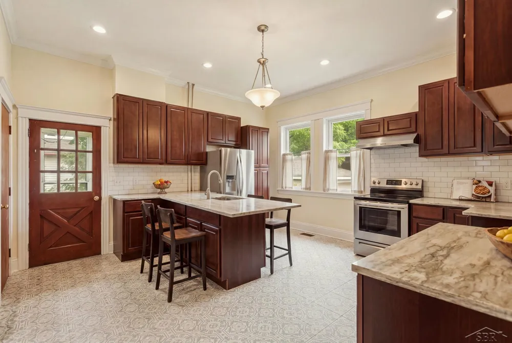 2101 5th Street Bay City City, MI 48708