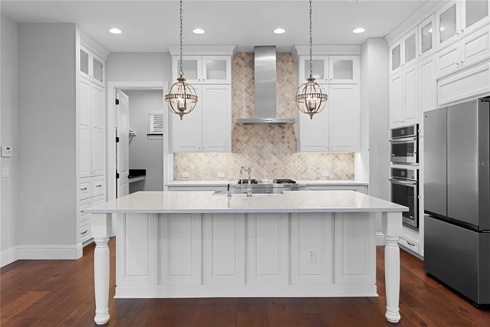835 W CANTON AVENUE Winter Park, FL 32789