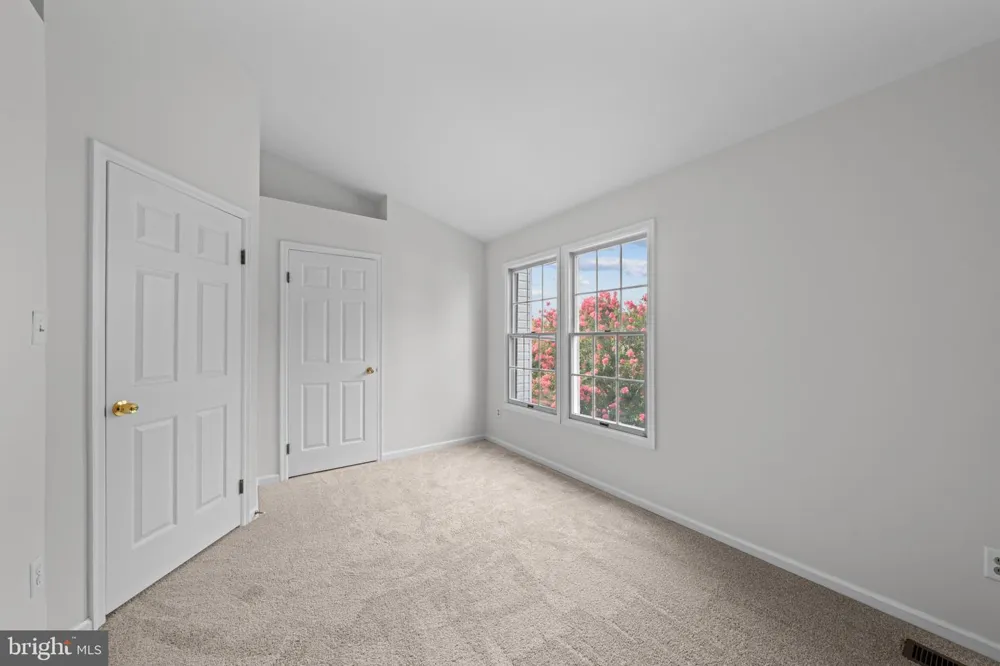6528 SKYLEMAR TRAIL Centreville, VA 20121