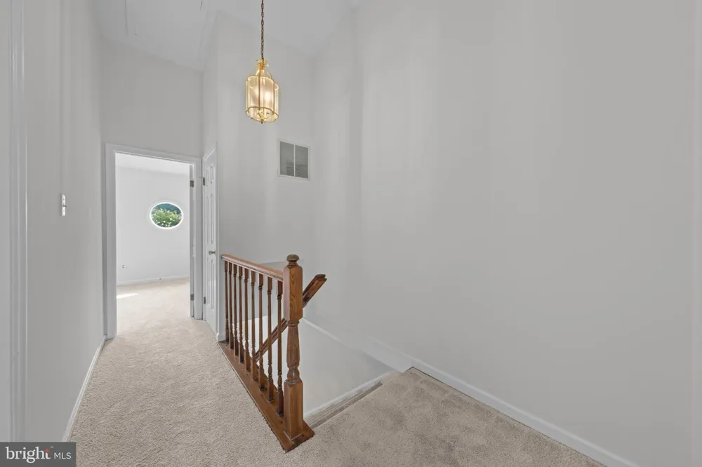 6528 SKYLEMAR TRAIL Centreville, VA 20121