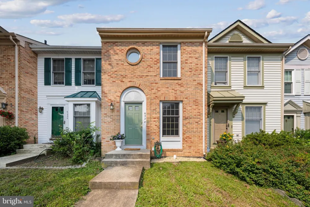 6528 SKYLEMAR TRAIL Centreville, VA 20121