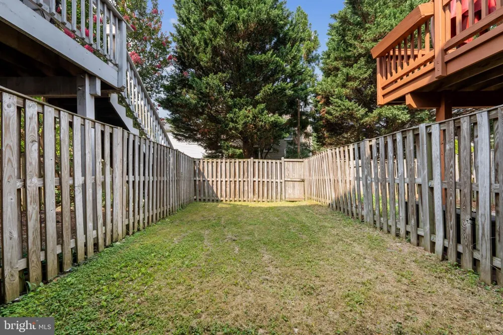 6528 SKYLEMAR TRAIL Centreville, VA 20121