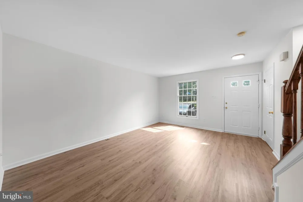 6528 SKYLEMAR TRAIL Centreville, VA 20121
