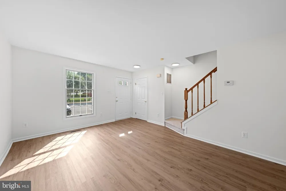 6528 SKYLEMAR TRAIL Centreville, VA 20121