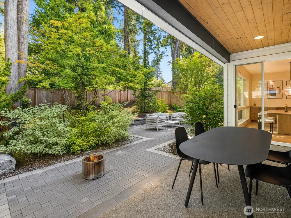 16534 77th Avenue NE Kenmore, WA 98028