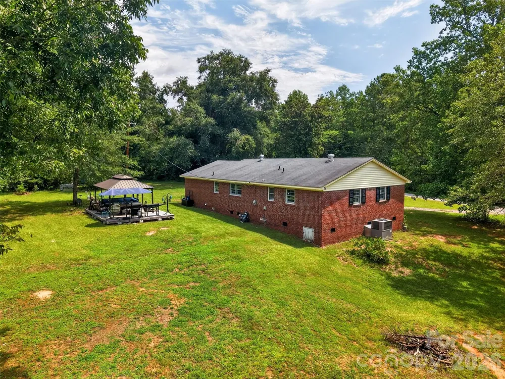 3116 Pilgrim Road Chester, SC 29706