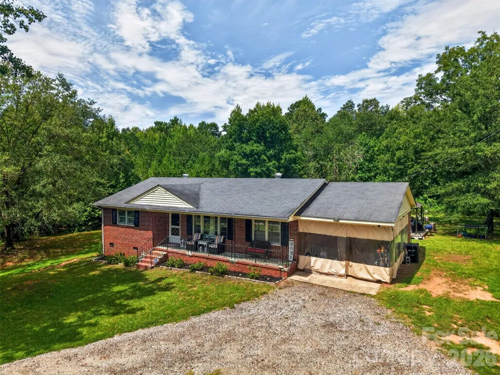 3116 Pilgrim Road Chester, SC 29706