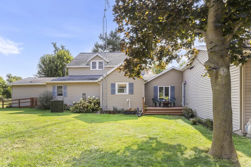 19275 16 Mile Road Marshall, MI 49068