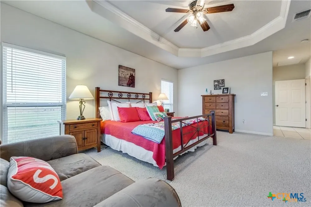 8177 Boenig Road Seguin, TX 78155