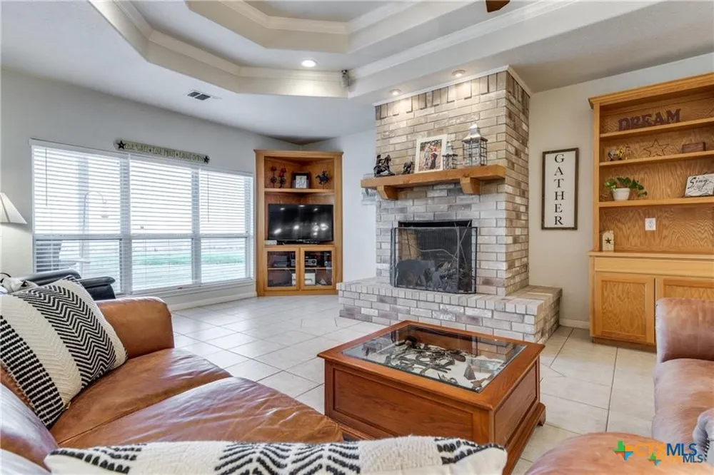 8177 Boenig Road Seguin, TX 78155